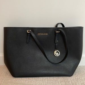 EUC Michael Kors laptop tote